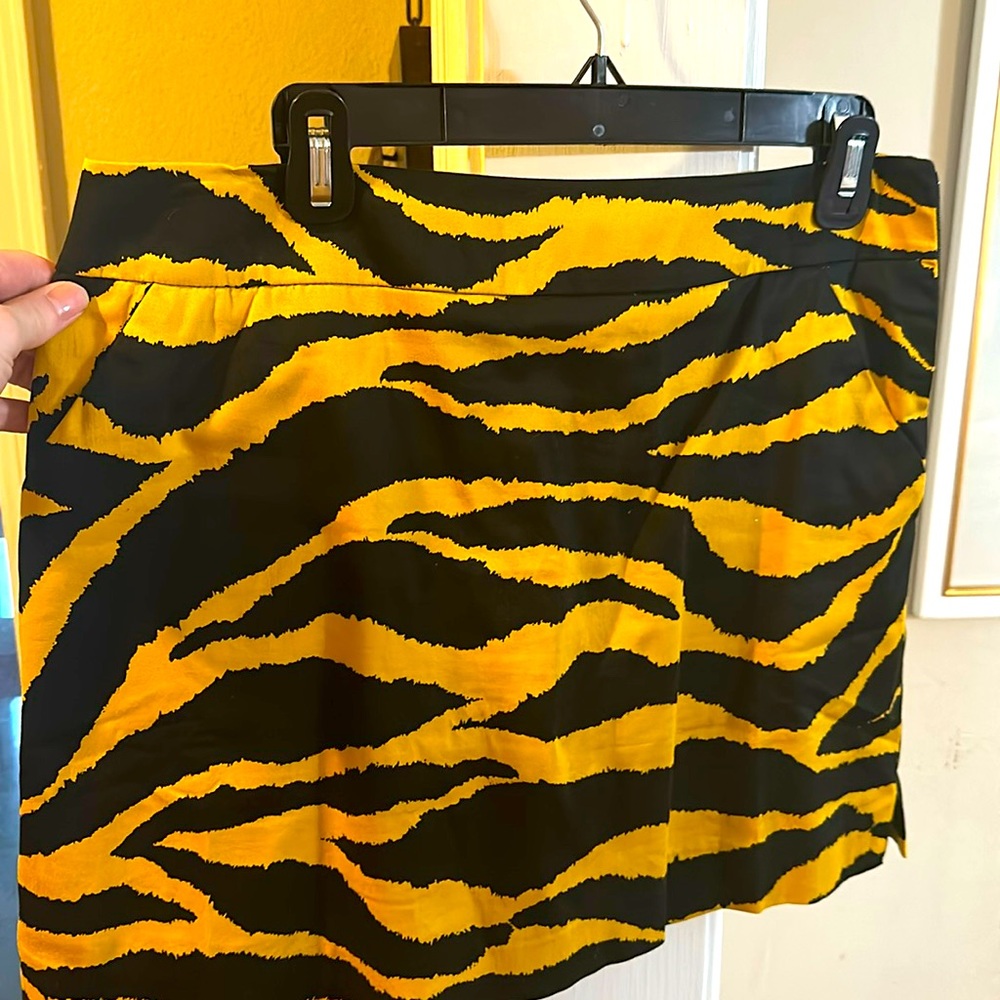Loudmouth golf skort LSU, Auburn tiger print